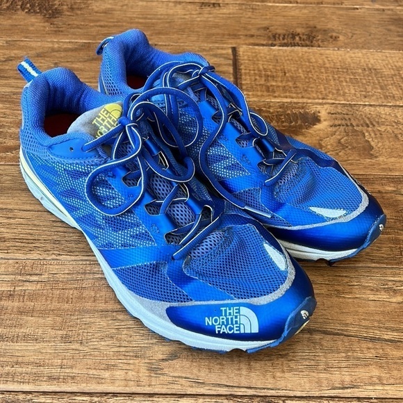 The North Face Single Track Hayasa Trail Running Shoes Blue Women's Size 9.5 - Picture 1 of 10